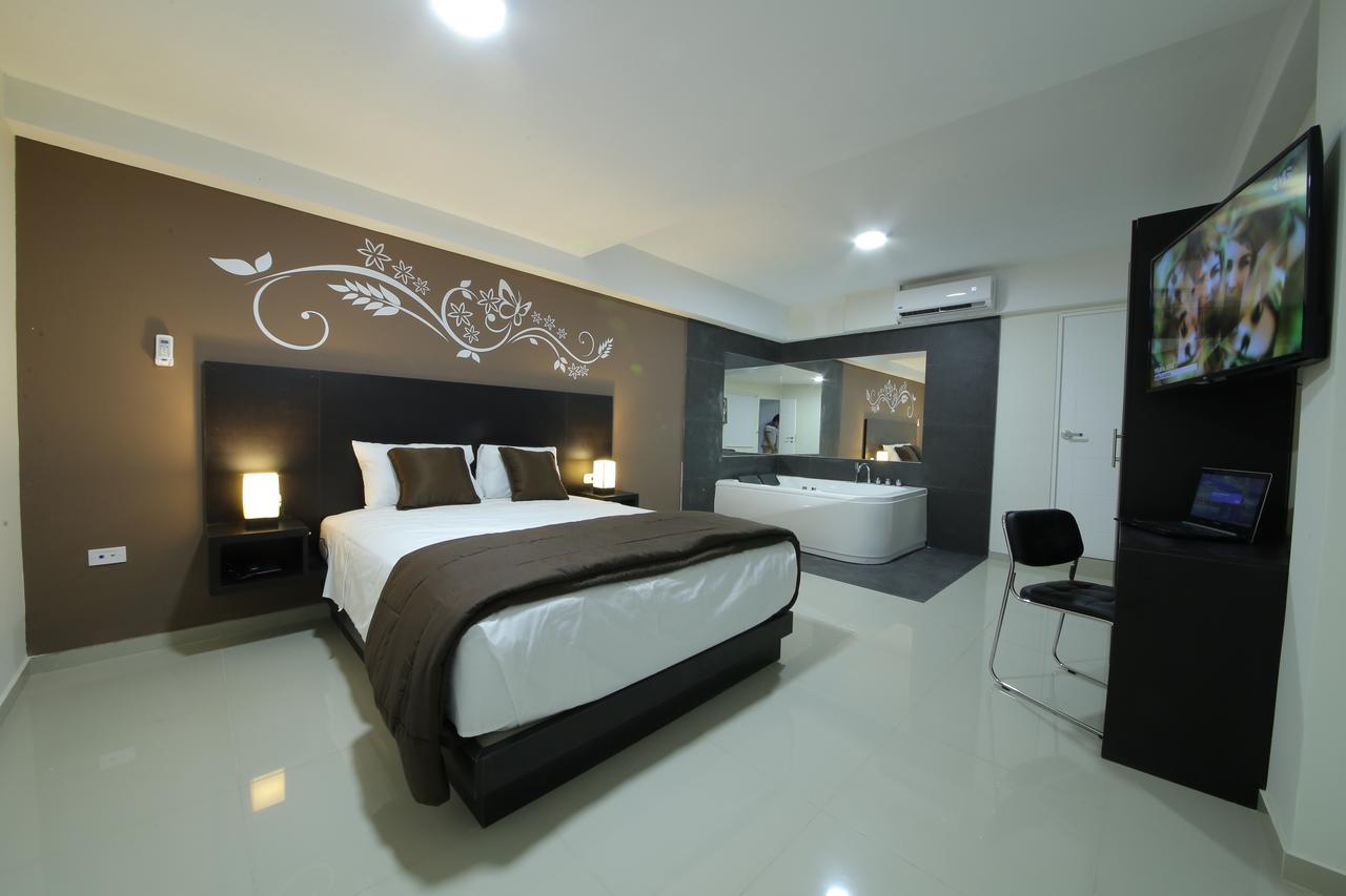 צ'יקלאיו Hotel Solec מראה חיצוני תמונה
